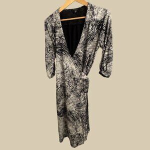 Kenneth Cole Reaction Wrap Midi Dress | Black and White | Size L | 3/4 Sleeve